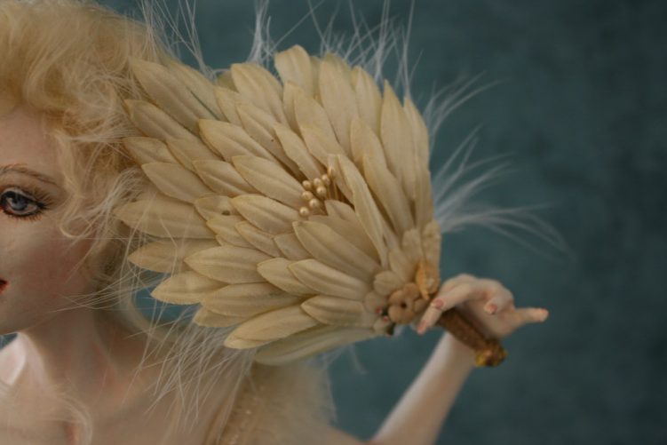 Sally - Fan Detail